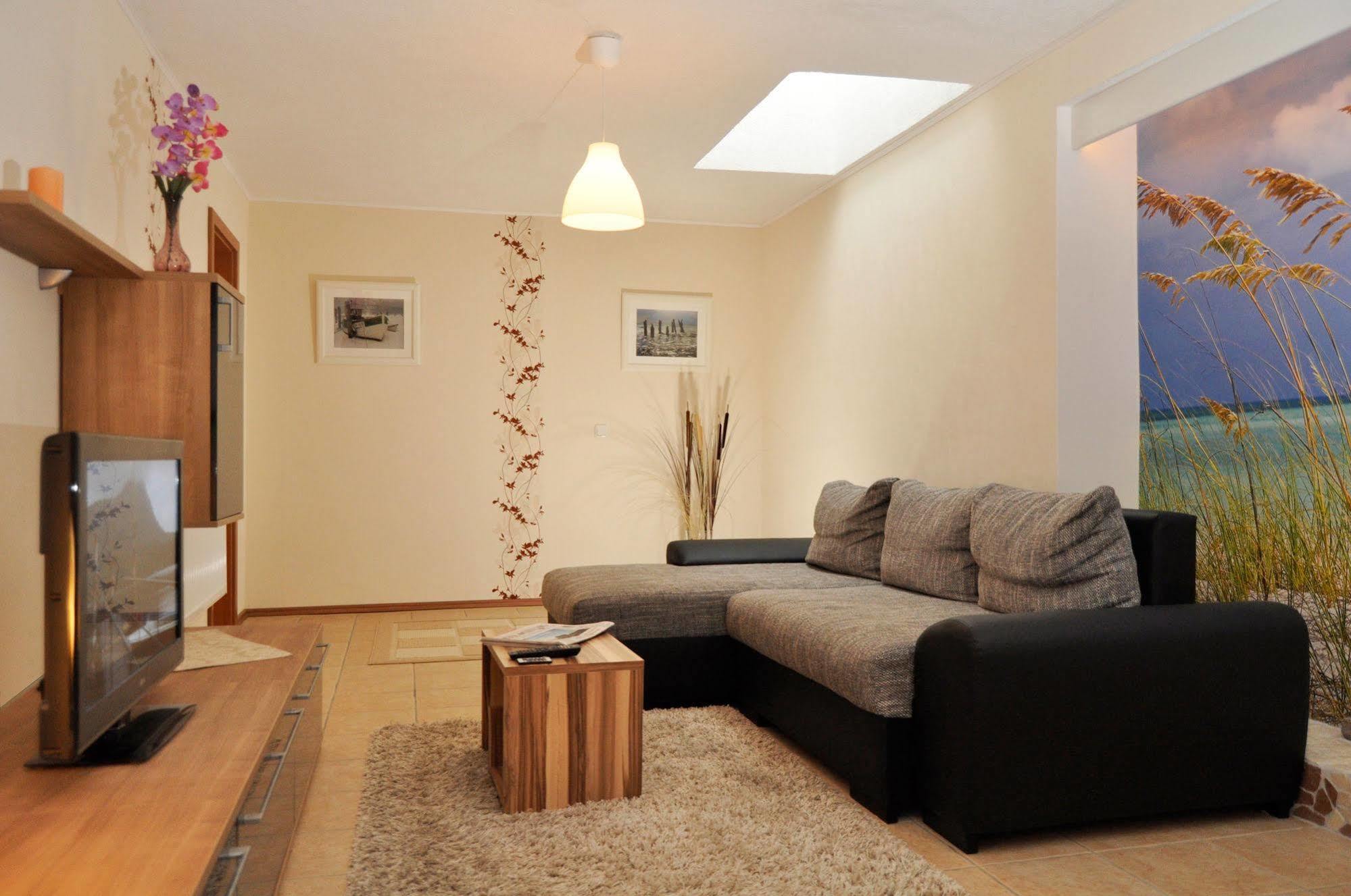 Pension Zum Riedensee Bastorf Екстер'єр фото