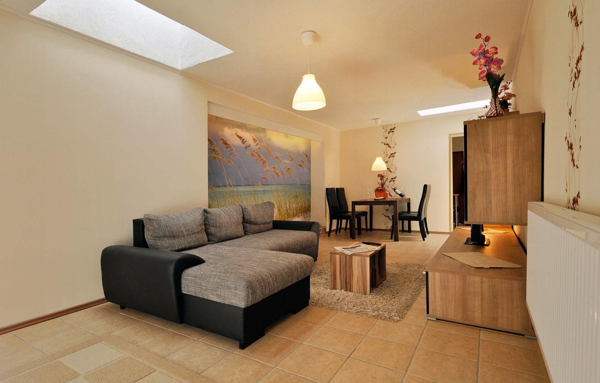 Pension Zum Riedensee Bastorf Екстер'єр фото