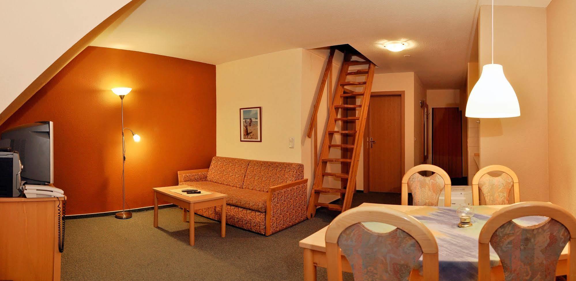 Pension Zum Riedensee Bastorf Екстер'єр фото