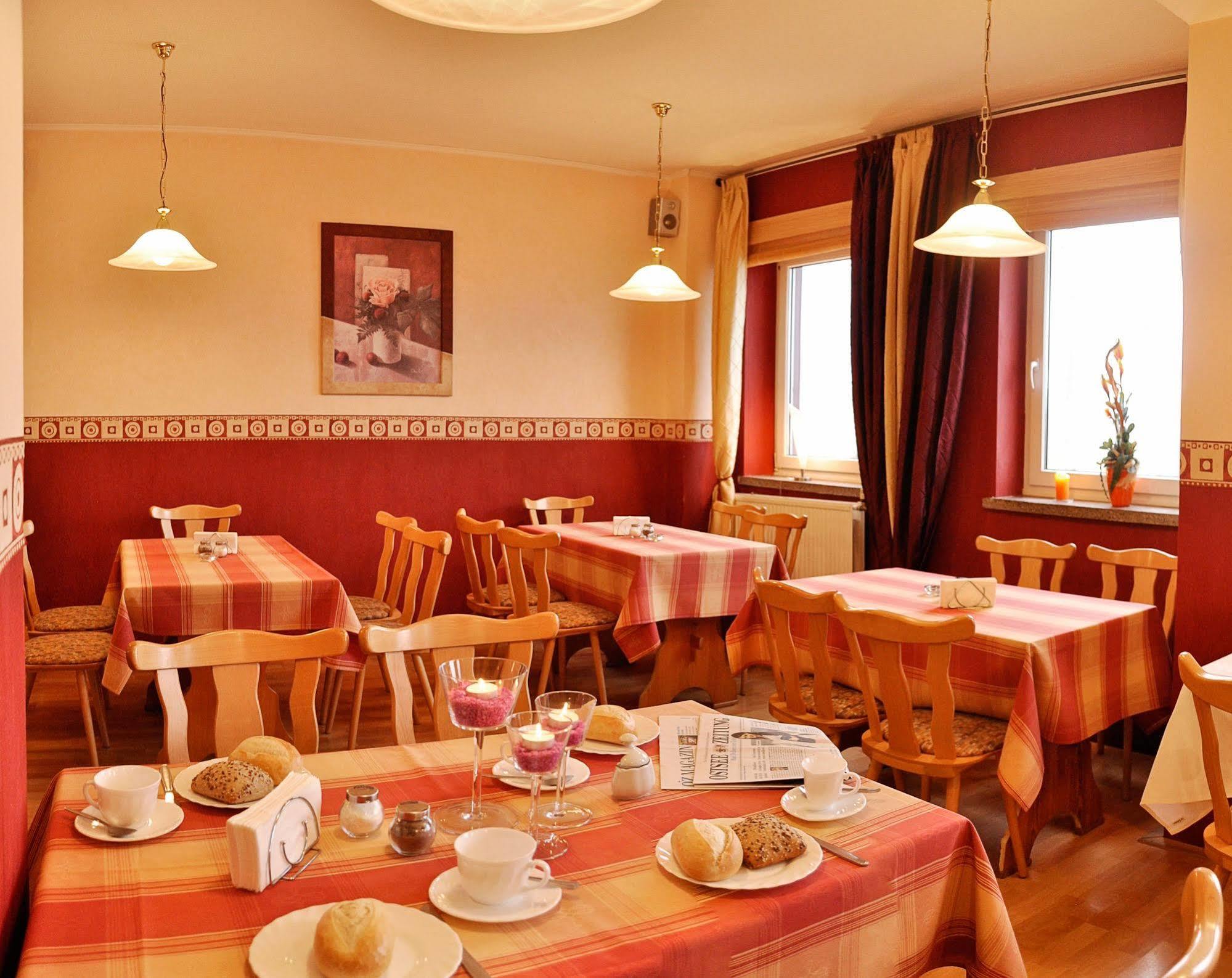 Pension Zum Riedensee Bastorf Екстер'єр фото
